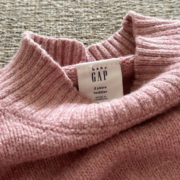 2T Gap Pink Sweater - Picture 3 of 4